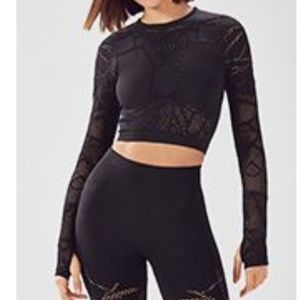 Fabletics cute black outfit